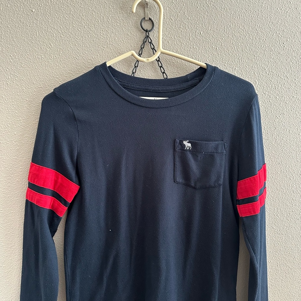 Abercrombie Kids Charcoal Long Sleeve Tee